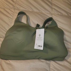 Athleta Advance Bra, new in package (never worn), Eucalyptus Olive